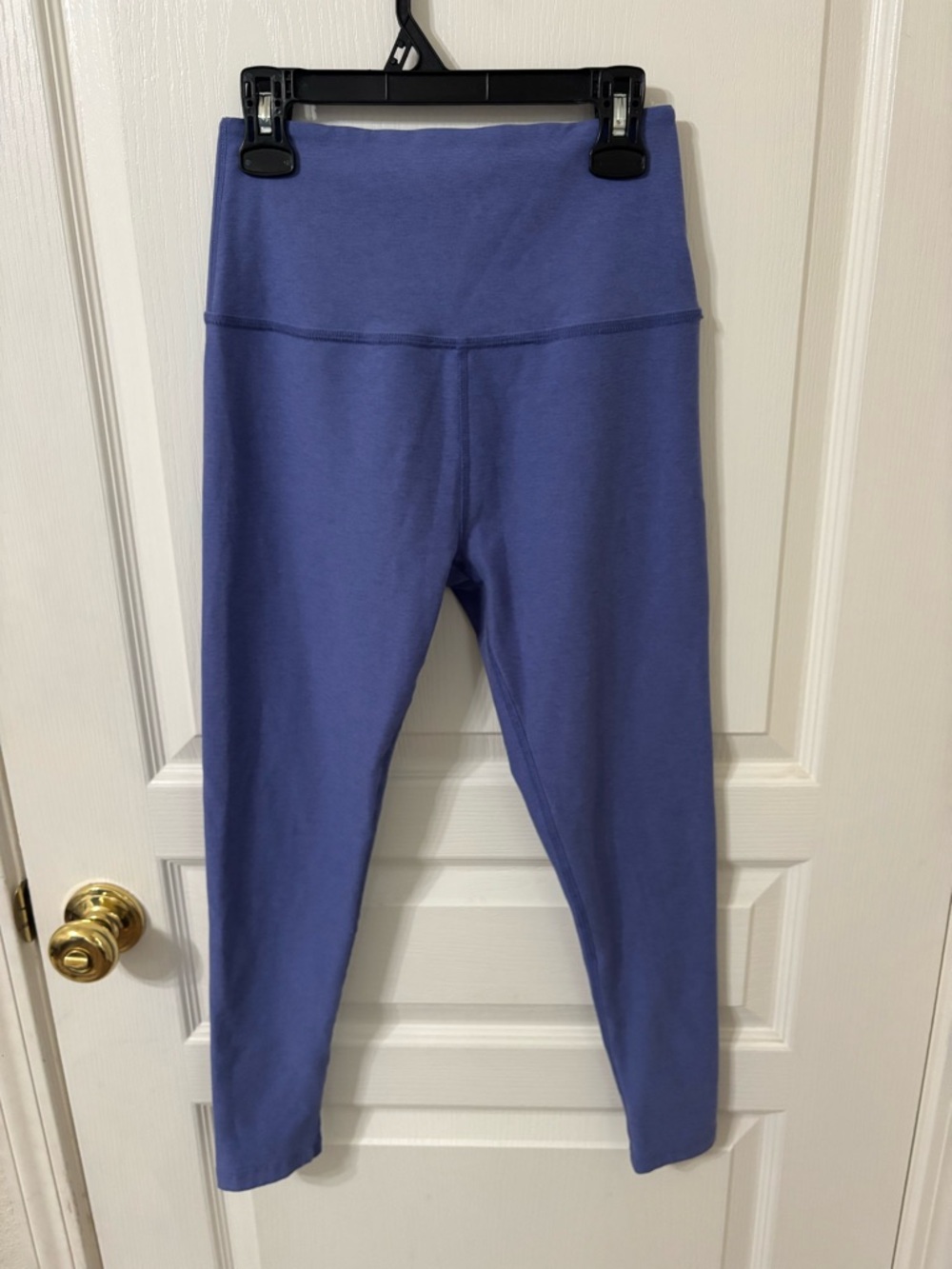 Beyond Yoga M spacedye caught in the midi high waisted legging indigo heather